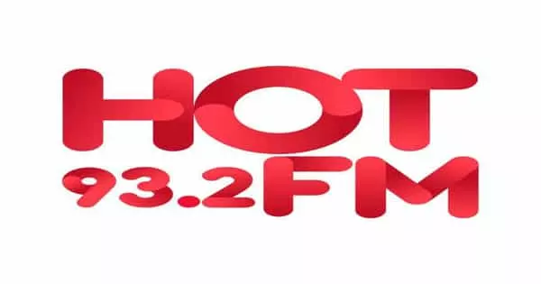 HOT 93.2 FM